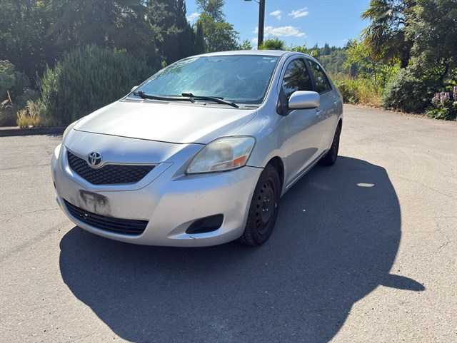 Silver 2012 Toyota Yaris   4-Speed Automatic